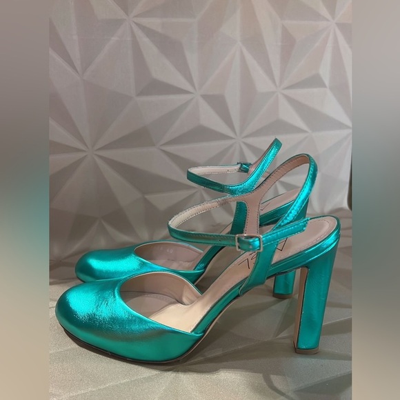 AGL MADE IN ITALY Shimmering Turquoise Heels SIZE EU40 - Picture 2 of 4